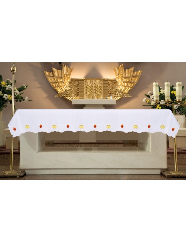 Embroidered tablecloth Heart with crown (2H)