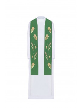 Embroidered green priest's stole (8H)