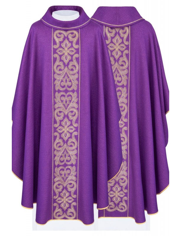 Purple embroidered chasuble, crosses (H205)