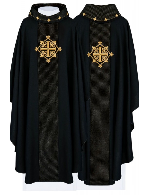 Černý vyšitý ornát, kšilt, symbol kříže (H212)