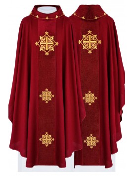 Embroidered red chasuble, velvet belt, symbol of crosses (H214)