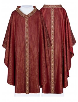 Red chasuble with embroidered collar and belt (H222)