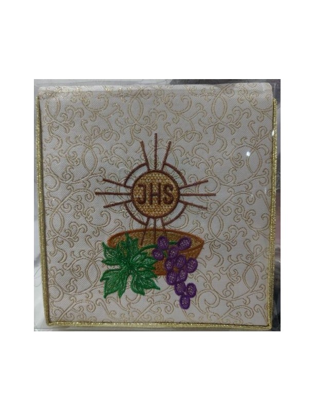 Embroidered burse for the sick, ecru with gold patterns (46)