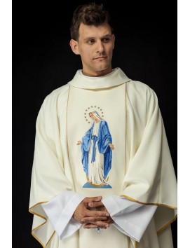 Chasuble with embroidered image of the Immaculate Mother of God (110H)