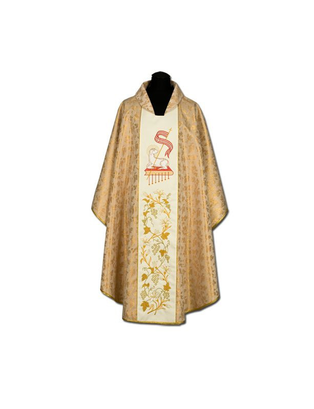 Chasuble embroidered Holy Lamb