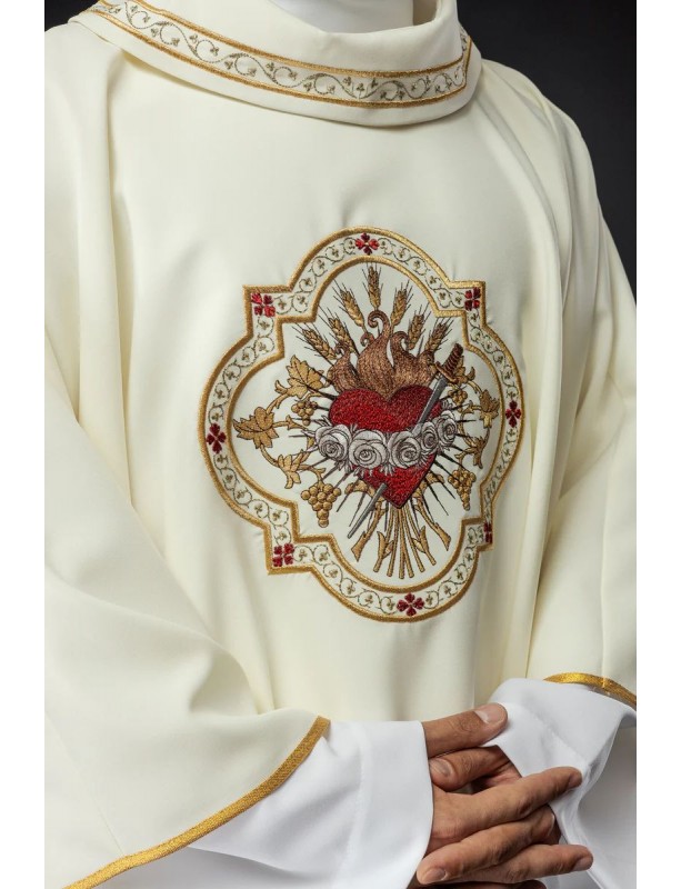 Chasuble brodée - symbole du Cœur de Marie (126H)