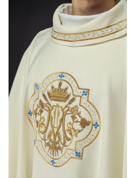 Embroidered chasuble with Marian motif - ecru (129H)