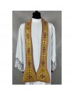 Roman chasuble + stole, maniple, burse and chalice veil (27K)