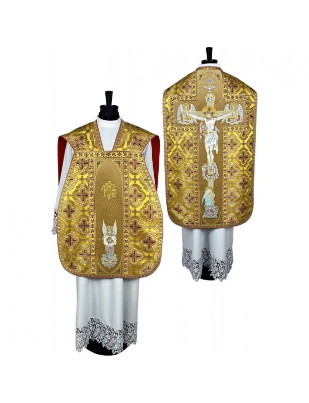 Roman chasuble + stole, maniple, burse and chalice veil (27K)