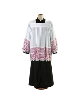 Priest surplice with decorated cotton guipure and canonical lining (27)