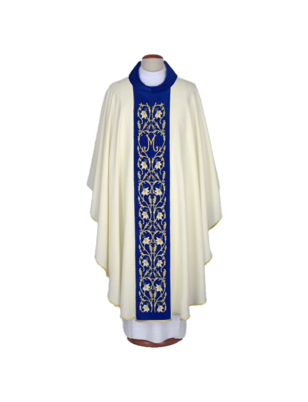 Embroidered chasuble with Marian motif (A9)