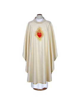 Embroidered chasuble with the motif of the Heart of Jesus (A31)