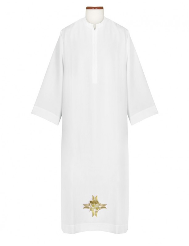 Hímzett pap alba (2)