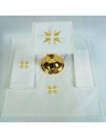 Liturgisches Altarwäsche-Set mit goldener Kreuzstickerei
